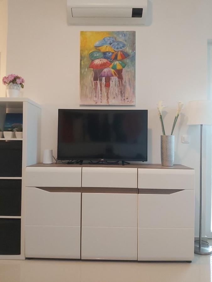 נובליה Apartment Adrijana מראה חיצוני תמונה