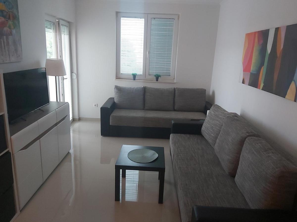 נובליה Apartment Adrijana מראה חיצוני תמונה